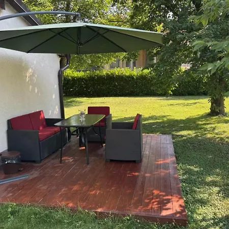 Apartman Garden & *