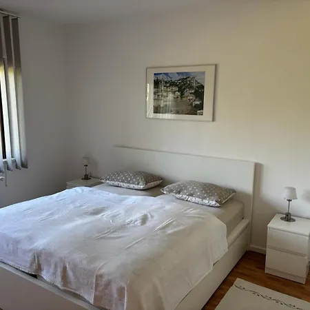 Apartman Garden & *